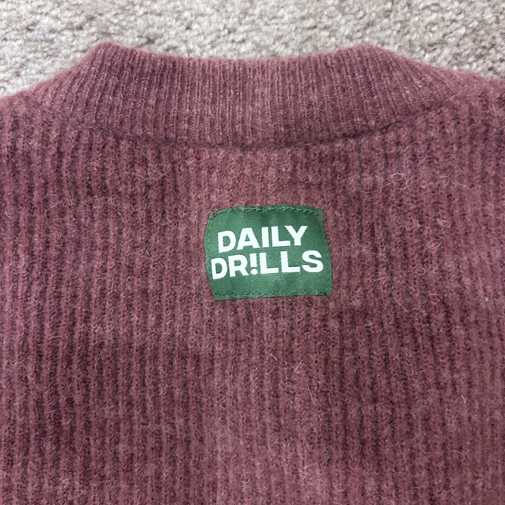 Daily Drills Single Button Ribbed Burgundy Cardigan Sweater in Wine New XS/S - Picture 9 of 9